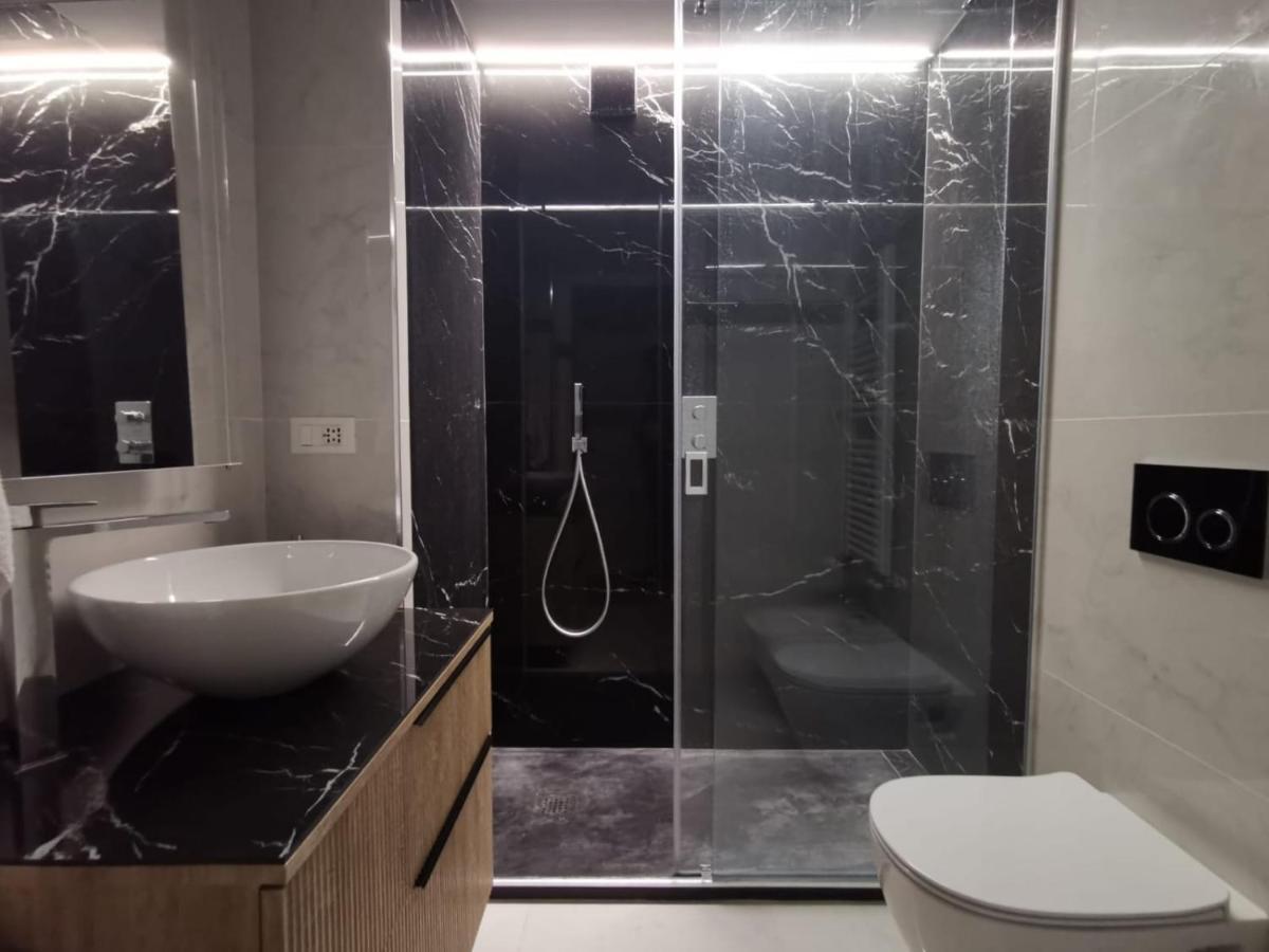 Jacuzzi Luxury Apartment In The Town Centre Turin Extérieur photo